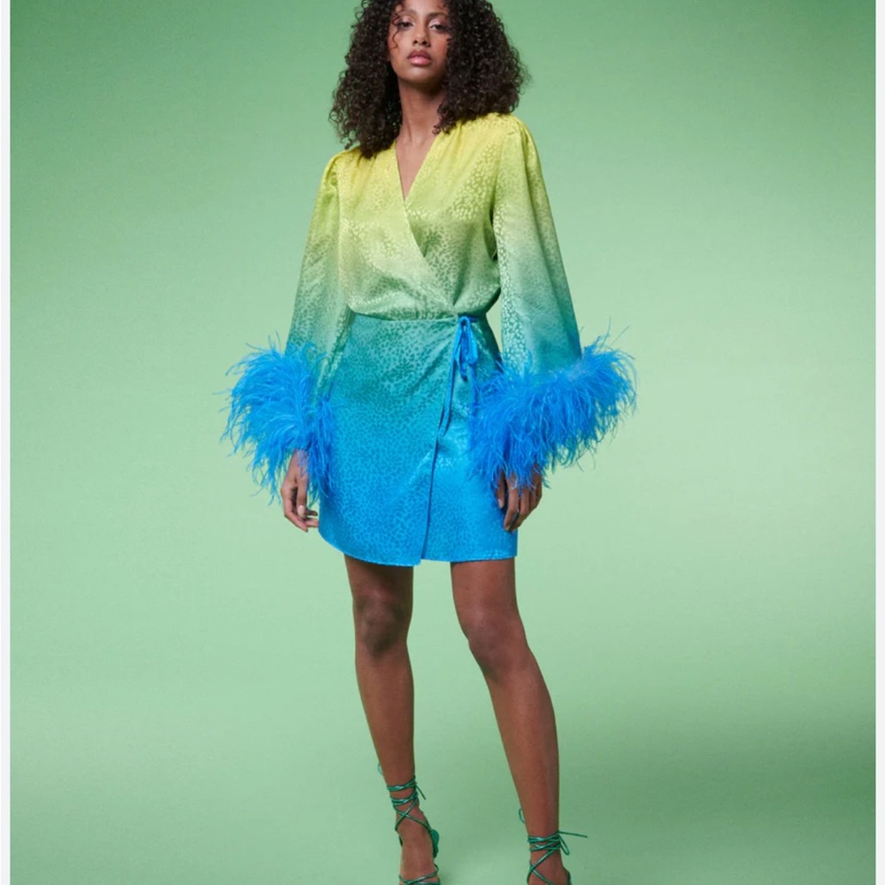 NEW! ART DEALER 100% Silk Green & Blue Feather Wrap Dress Robe Small S 2 4